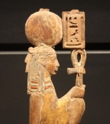 Goddess Maat  carrying the ankh 